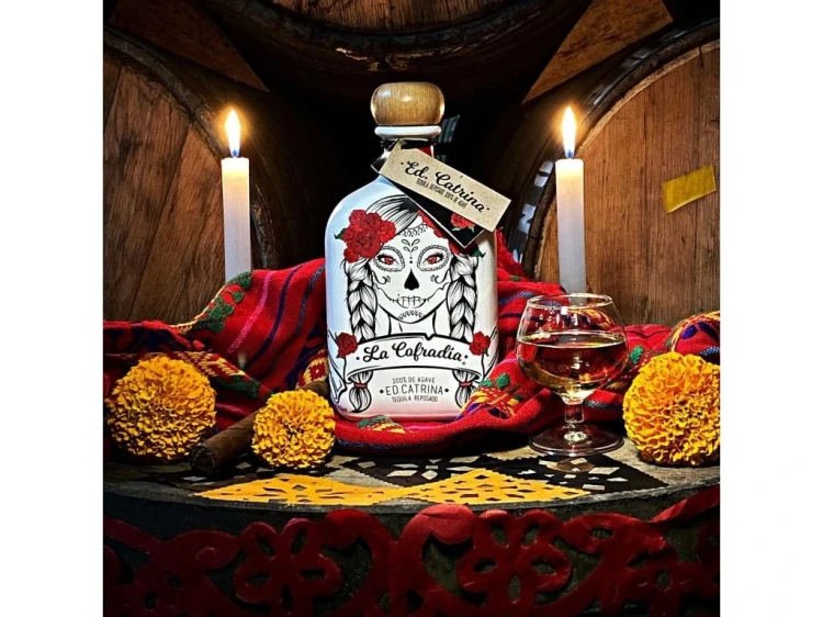 la_cofradia-catrina-reposado.webp