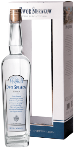 pol_pl_Dwor-Sierakow-Superior-0-7-l-w-pudelku-2285_1.png