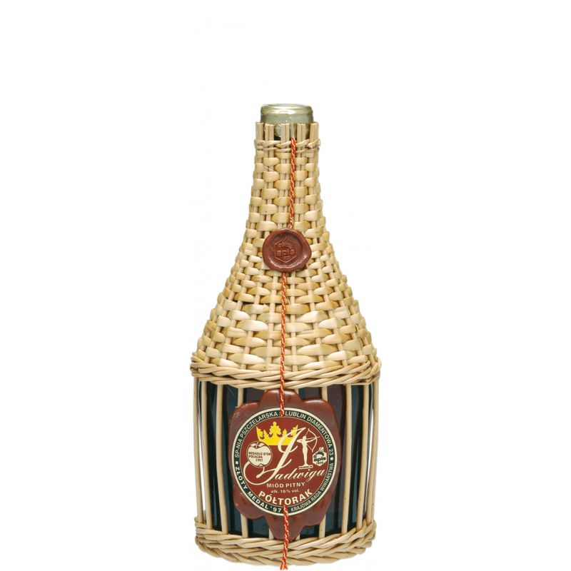 jadwiga-750-ml-w-oplocie.jpg